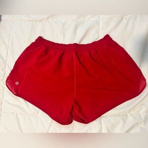 Lululemon Hotty Hot 4” shorts
